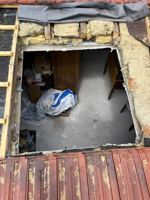 Ouverture de toiture pendant le chantier