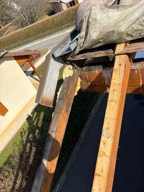 Bois et supports de toiture