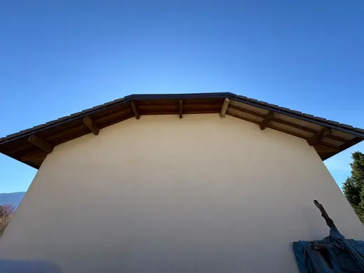 Rives et débords de toiture